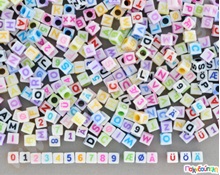 Χάντρες κύβοι γράμματα 100 γρ.  Διακοσμητικά Υλικά Χειροτεχνίας