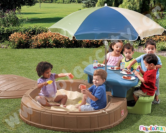 Τραπέζι πικ νικ με αμμοδόχο και ομπρέλα Step2