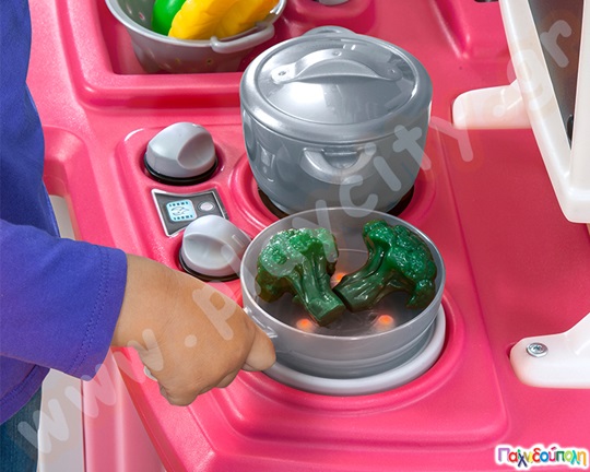 Πριγκιπική κουζίνα ροζ με φουξ Step2