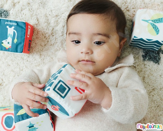 Κουδουνίστρες μαλακοί κύβοι σετ 6τμχ