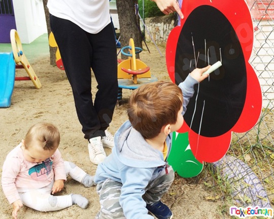 Γιγάντιο λουλούδι πίνακας κιμωλίας