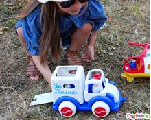 Ασθενοφόρο με φορείο και 2 φιγούρες 25 cm  Άθραυστα Παιδικά Οχήματα