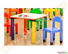 Παιδικό Τραπεζάκι Τετράγωνο  Πλαστικά Παιδικά Τραπεζάκια