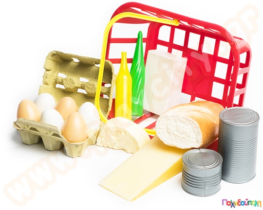 Τρόφιμα σε καλάθι σε φυσικό μέγεθος